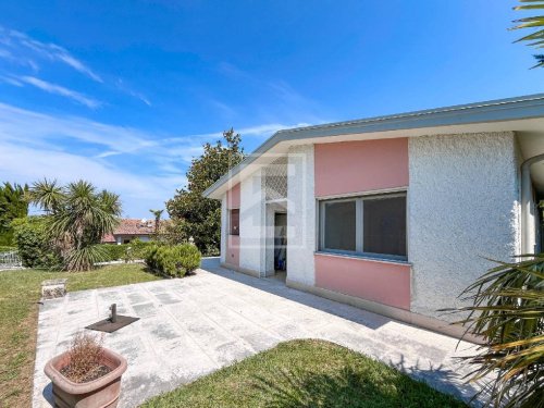 Villa in Lazise