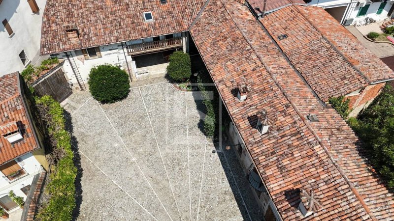 Maison de campagne à Prevalle