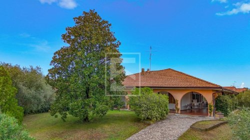 Villa in Moniga del Garda