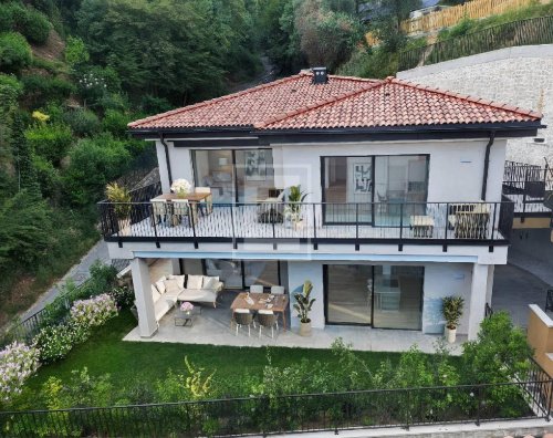 Apartamento em Gardone Riviera