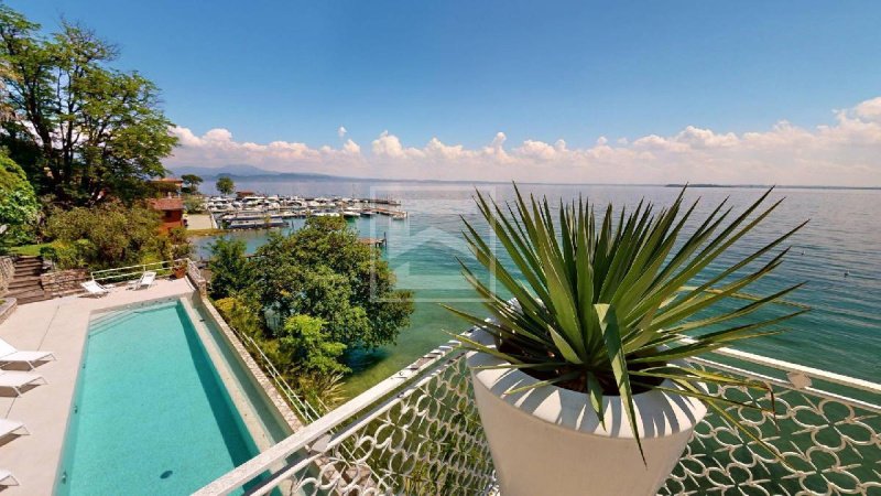 Villa i Manerba del Garda