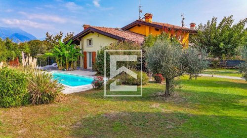 Casa geminada em Puegnago del Garda