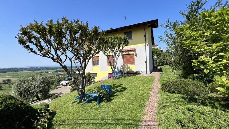 Semi-detached house in Piverone