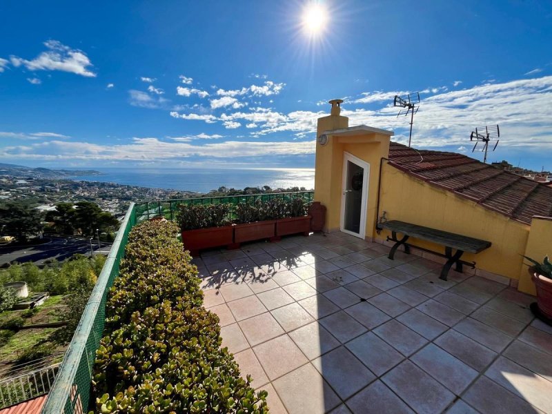 Apartamento em Sanremo