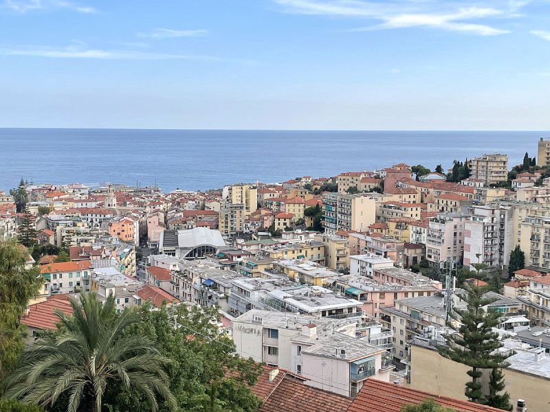 Apartamento em Sanremo