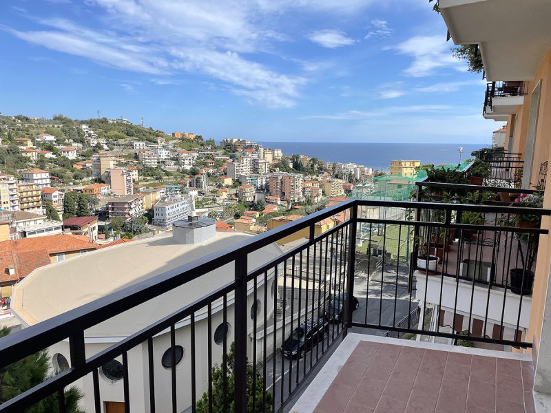 Apartamento em Sanremo