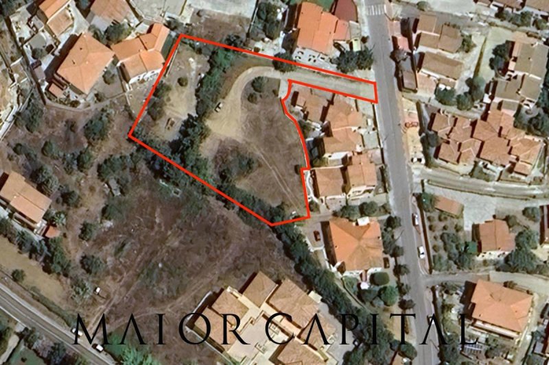 Строительный участок в Будони