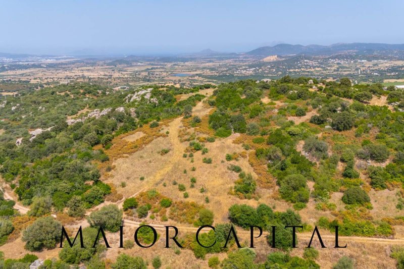 Строительный участок в Лоири-Порто-Сан-Паоло