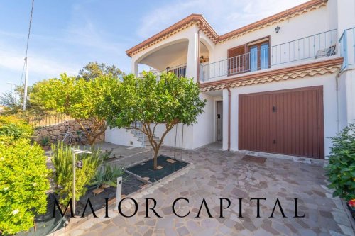 Moradia com terraço em Budoni