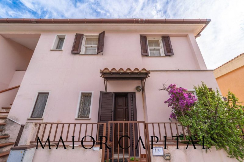 Maison mitoyenne à Golfo Aranci