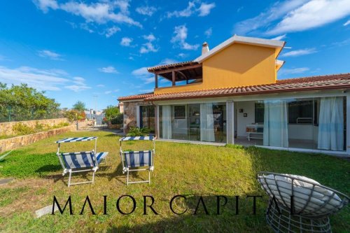 Half-vrijstaande woning in Budoni