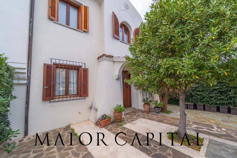 Moradia com terraço em Olbia