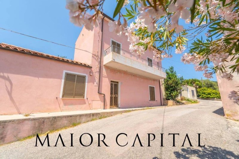 2 Bedrooms Villa for sale in Posada [813952] | Gate-away®