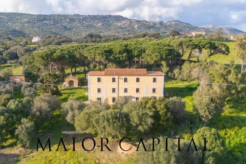 Villa a Luogosanto