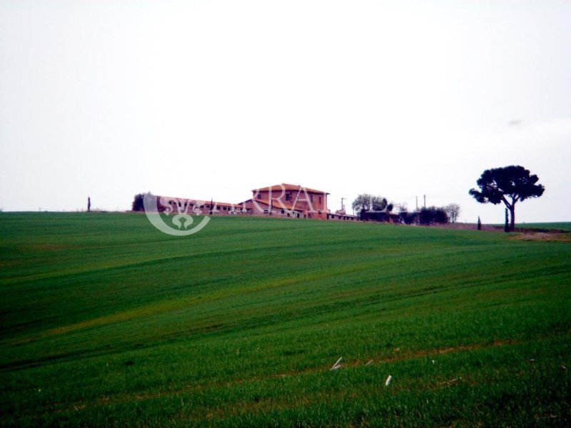 Отдельно стоящий дом в Cortona