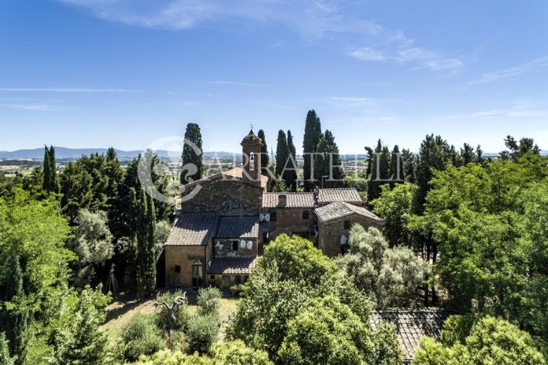 Klein huisje op het platteland in Torrita di Siena