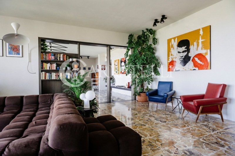 Вилла в Кастаньето-Кардуччи