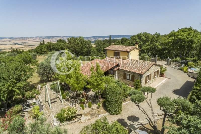 Отдельно стоящий дом в Кастильоне-д'Орчия