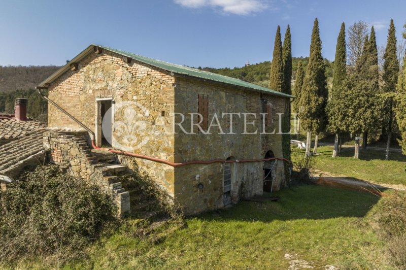 Klein huisje op het platteland in Chianciano Terme