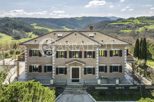 Villa in Avigliano Umbro