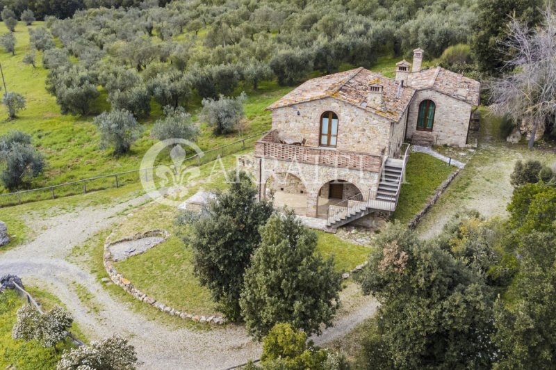 Klein huisje op het platteland in Gambassi Terme