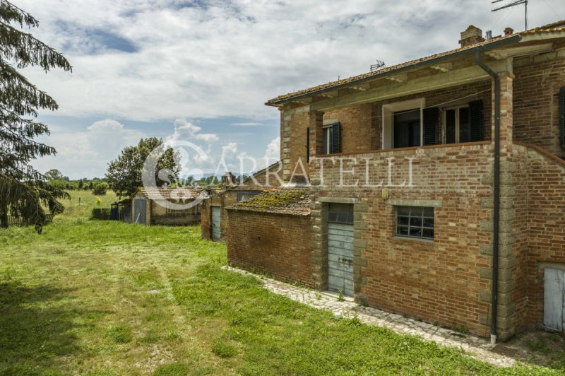 Отдельно стоящий дом в Монтепульчано