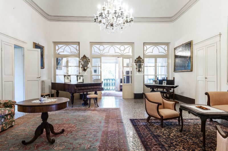 Villa en Crespina Lorenzana