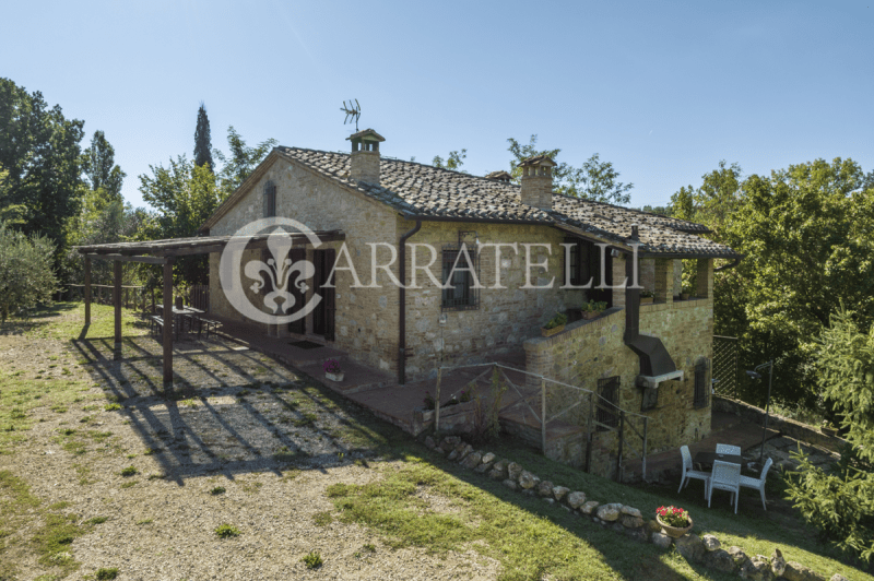 Klein huisje op het platteland in Chianciano Terme