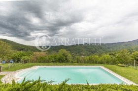 Klein huisje op het platteland in Cortona