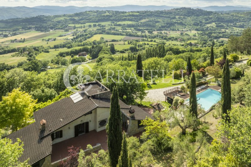 Villa en Montone