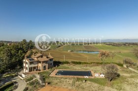 Отдельно стоящий дом в Кастильоне-дель-Лаго