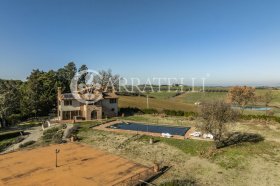 Отдельно стоящий дом в Кастильоне-дель-Лаго