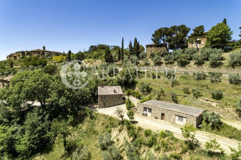 Farmhouse in Trequanda