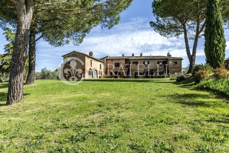 Commercial property in Siena