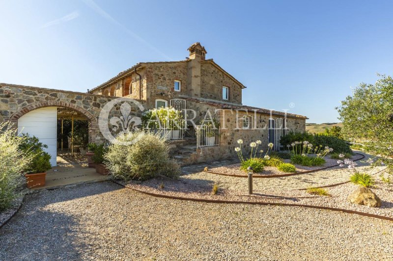 Farmhouse in Cinigiano