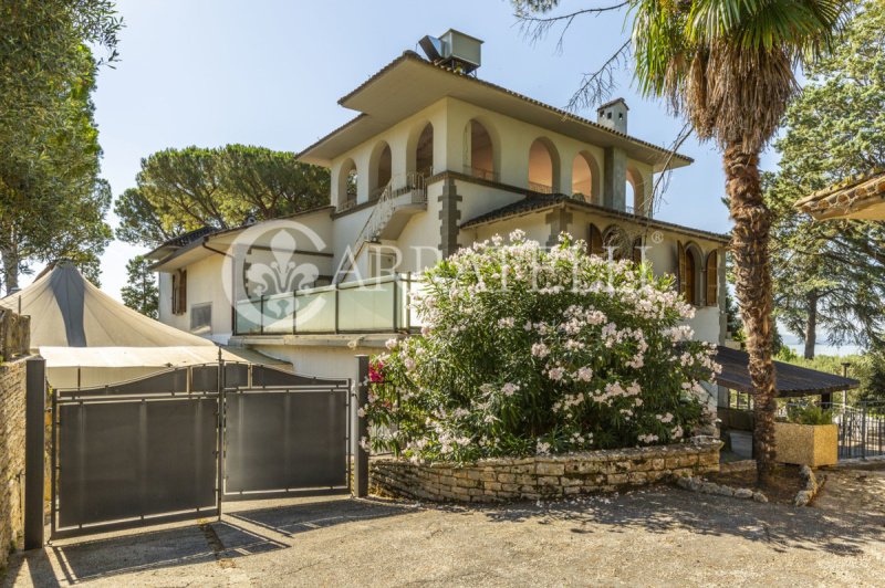 Вилла в Пассиньяно-суль-Тразимено