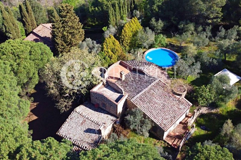 Farmhouse in Montepulciano