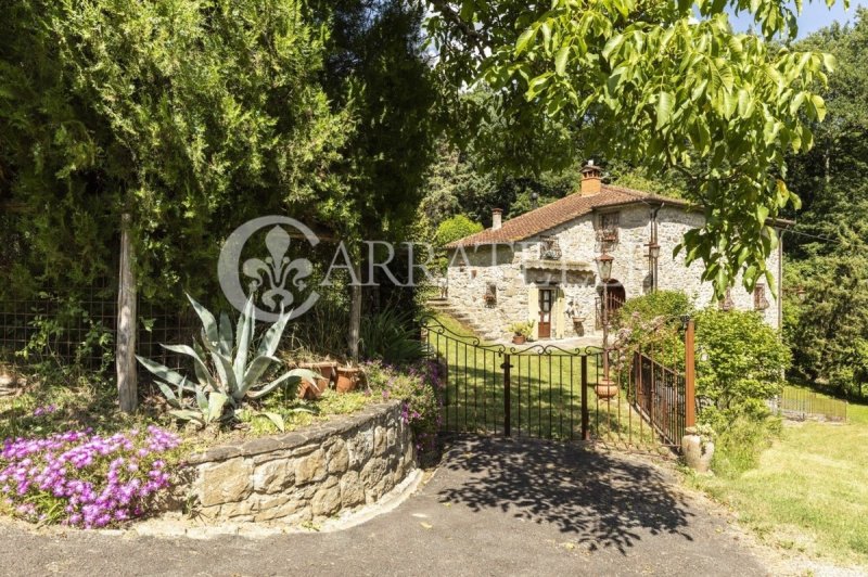 Farmhouse in Subbiano