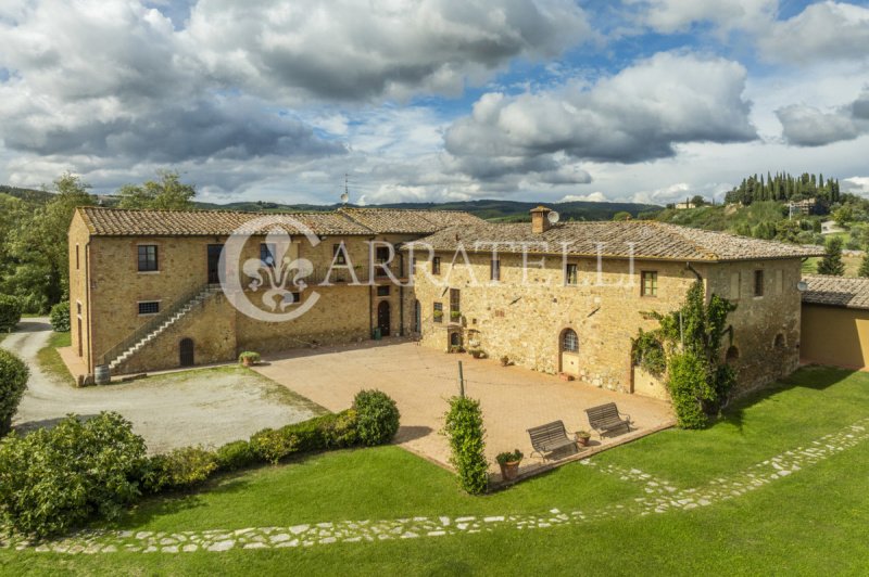 Klein huisje op het platteland in San Gimignano