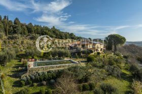 Moradia em Passignano sul Trasimeno