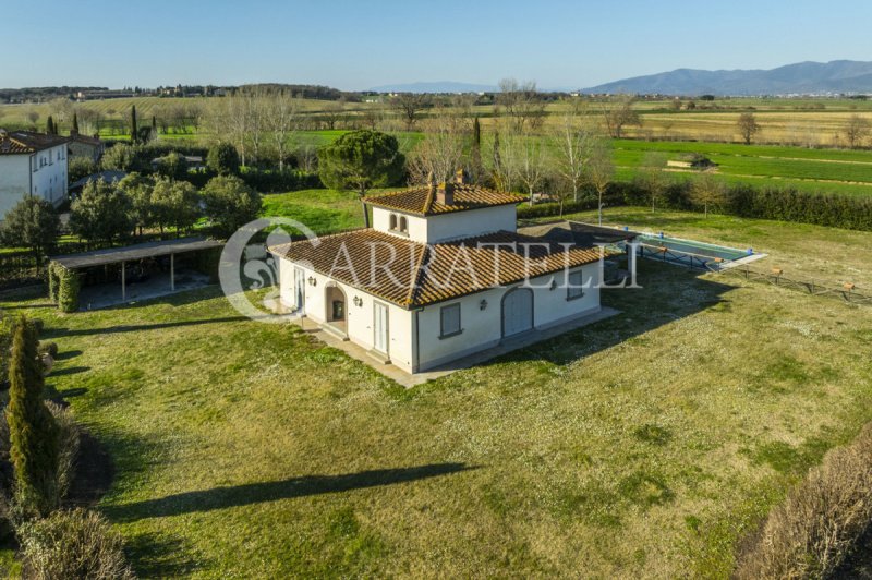 Отдельно стоящий дом в Cortona