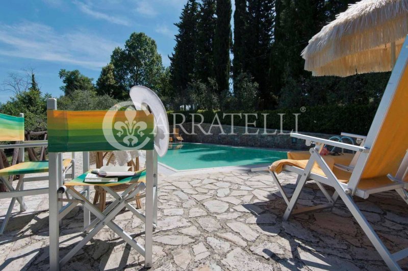 Отдельно стоящий дом в Вольтерра