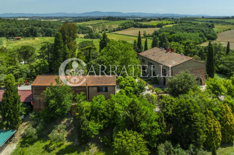 Klein huisje op het platteland in Torrita di Siena