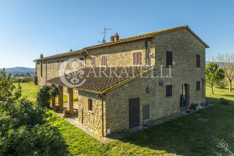 Farmhouse in Volterra