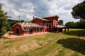 Klein huisje op het platteland in Manciano