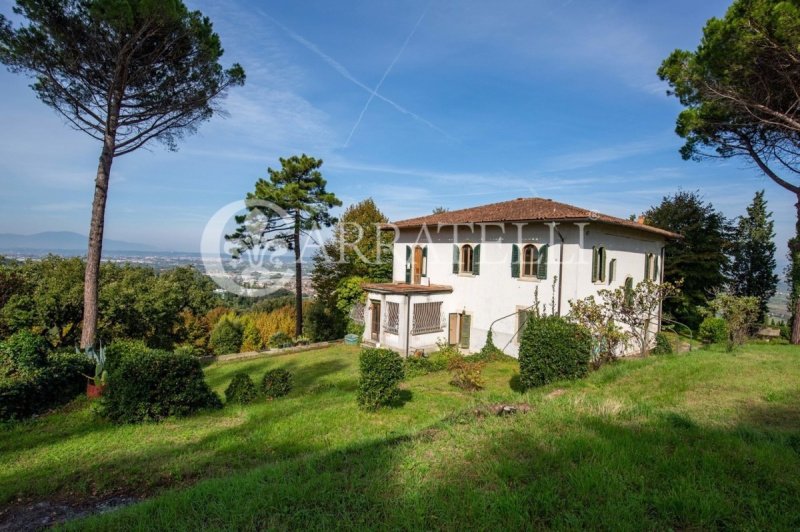 Villa in San Miniato