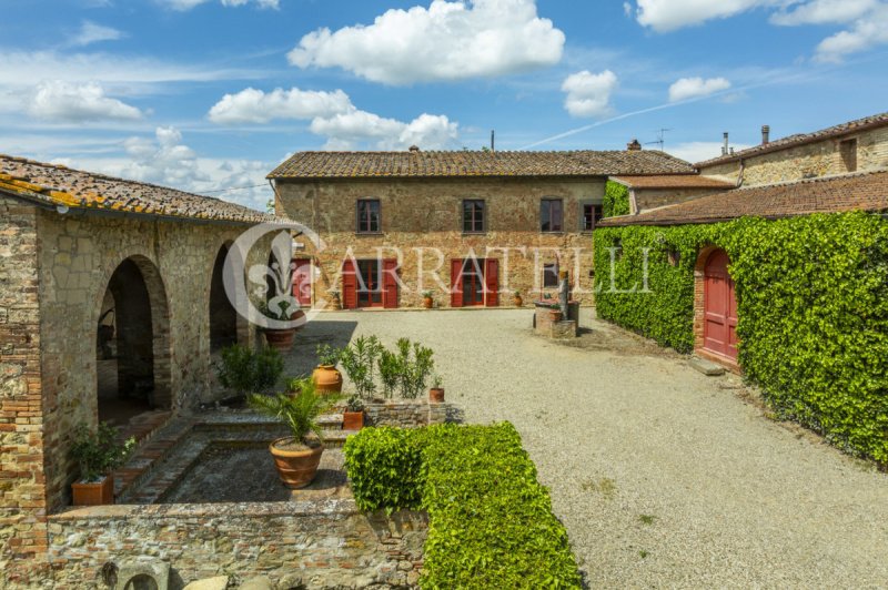 Klein huisje op het platteland in Certaldo