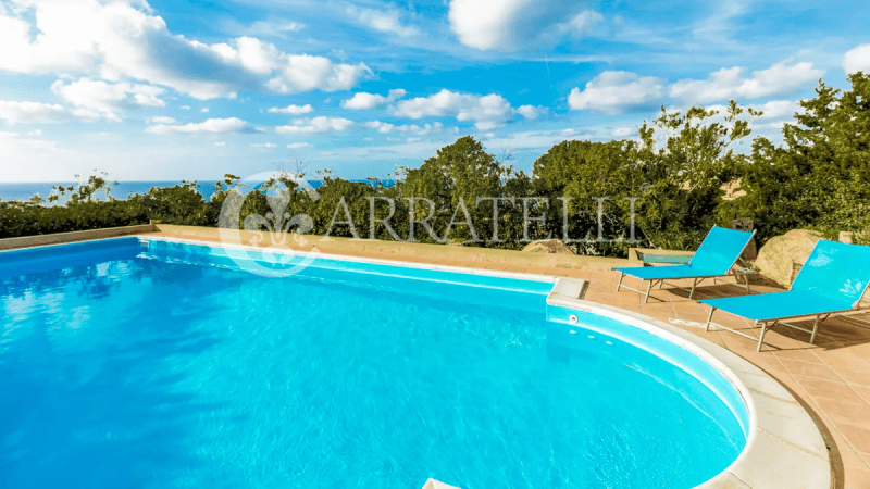 Вилла в Тринита-д'Агульту-э-Виньола