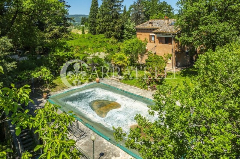 Отдельно стоящий дом в Четона