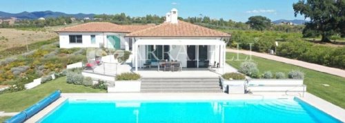 蒙塔尔托-迪卡斯特罗别墅